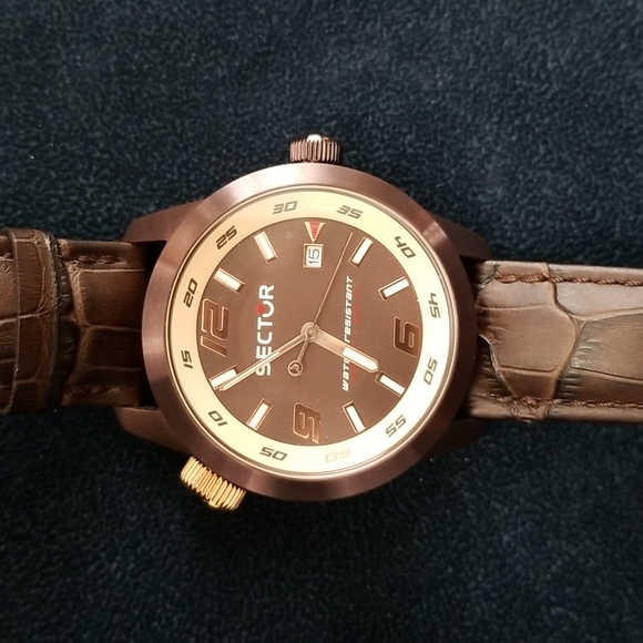 Sector men watch. New in its original box. Brown leather adjustable band. - Picture 2 of 4